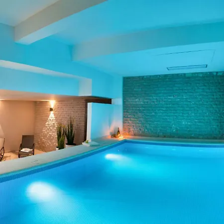 Villa More